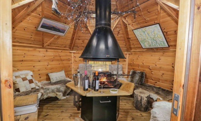 Haverthwaite Cabaña | BIRCH, pet friendly, character holiday cottage in Newby Bridge