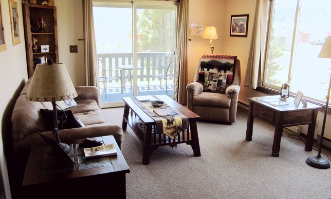 Horse Butte Condominio | Bison Hideaway Condo - retiro cálido y acogedor para parejas