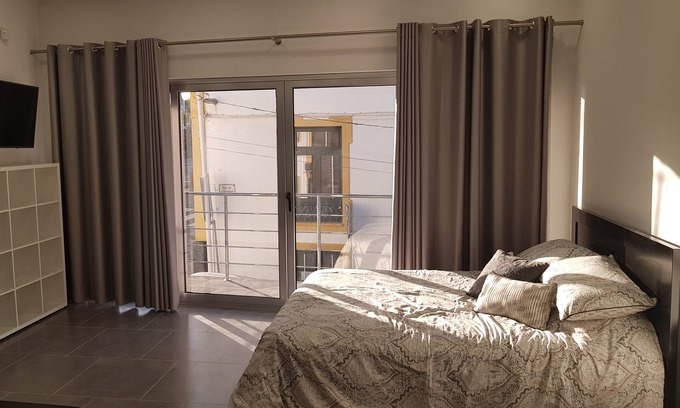 Praia da Vitoria Apartamento | Black House Apartments II