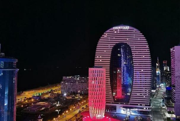 New Boulevard Apartamento | Black Sea Vi Dari Apartments