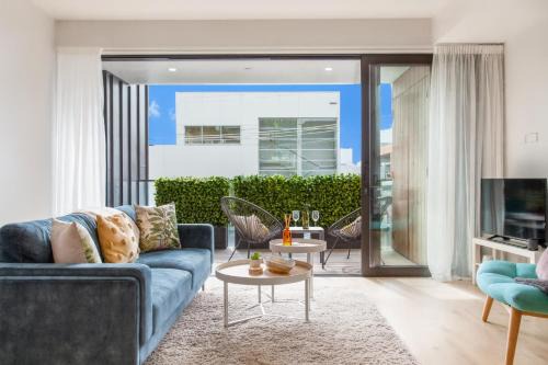 Grey Lynn Apartamento | Blackout Blinds for the Perfect Sleep Walk To Ponsonby and K Road