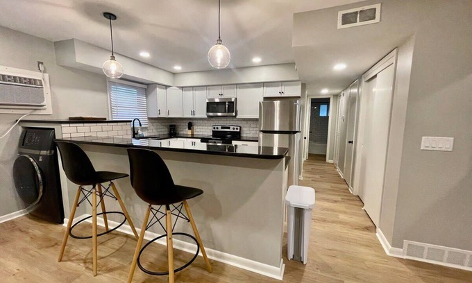 Joslyn Castle Apartamento | Blackstone & UNMC, Midtowm Charm