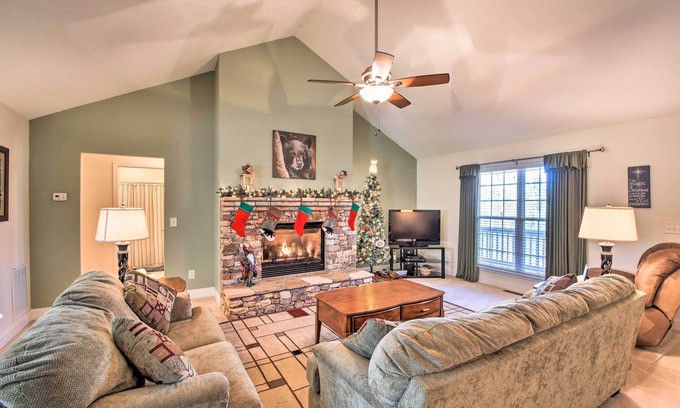 Blairsville Casa | Pacífica Blairsville Home w / Impresionante Mtn. ¡Puntos de vista!