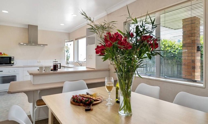 Mount Maunganui Casa | Blake Park Beach House