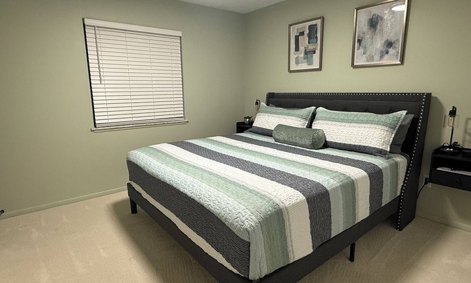 Norwalk Casa | "Blessed Beyond Measure" Peaceful & Clean 3 BR with 2 BA house