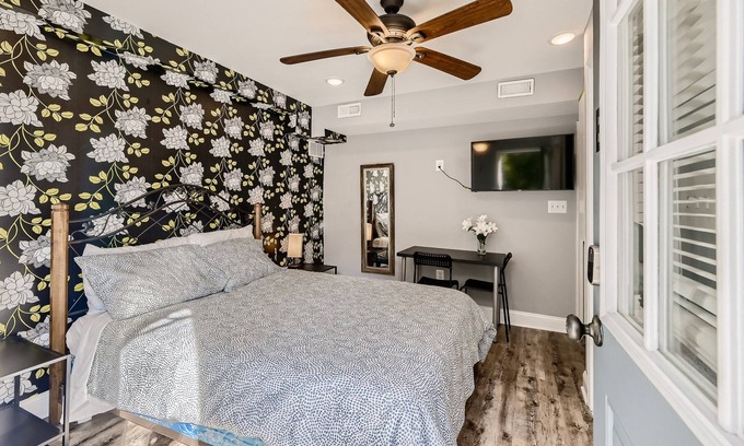 Ellicott City Apartamento | BLISSSFUL STUDIO W/ PRIVATE ENTRANCE & PARKING