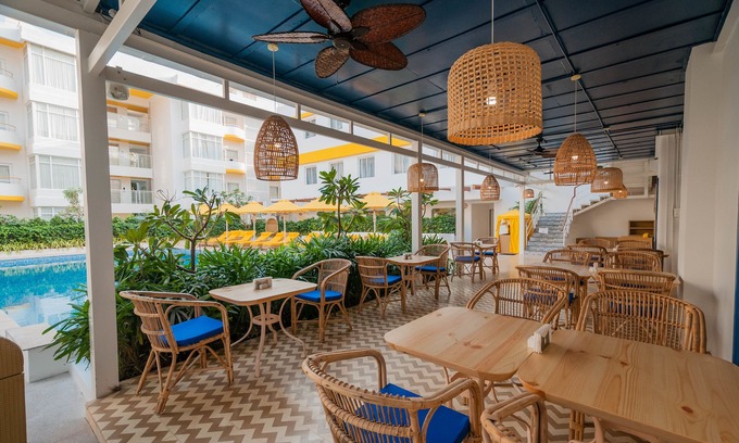 Calangute Hotel | BloomSuites - Calangute