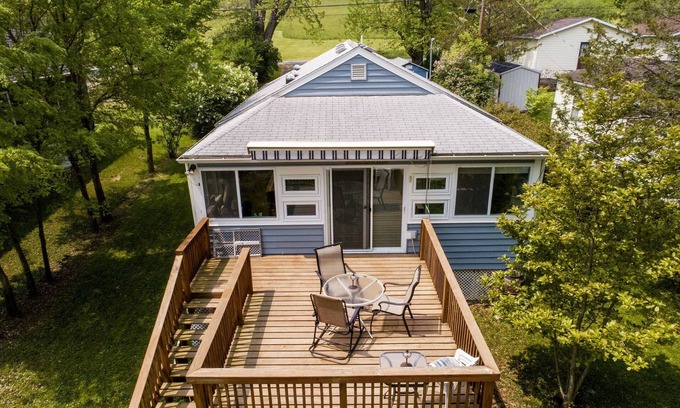 Hammondsport Casa | Blue Bungalow on Waneta Lake in the Finger Lakes Region