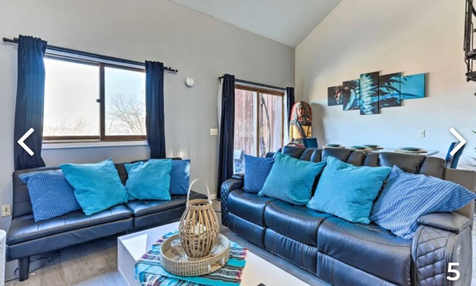Vernon Condominio | Blue Cactus