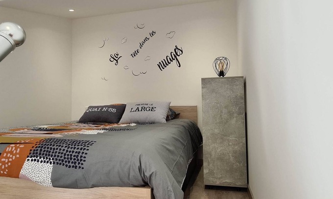 Trets Apartamento | estudio blue cloud con terraza con vistas al jardín y vistas a Sainte Victoire