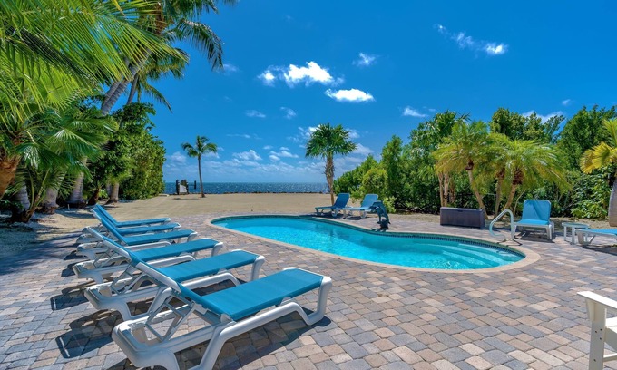 Islamorada Casa | Frente al mar cerrado 1. Finca de 8 acres en Millionaire's Row, piscina privada de agua salada