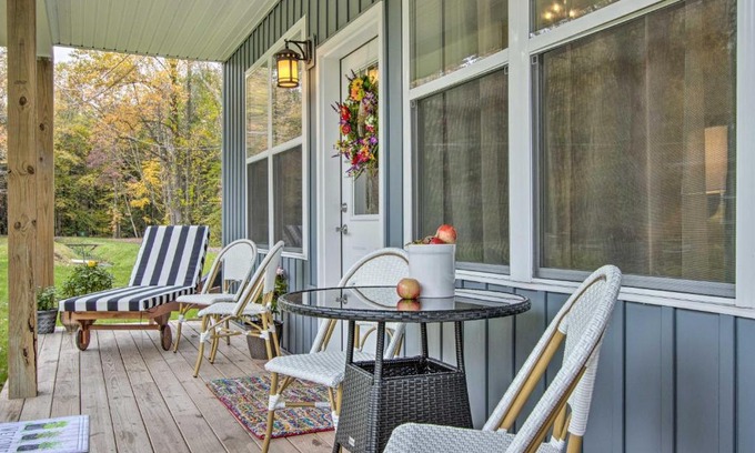 Brodheadsville Casa | Blue Heron Brodheadsville Cottage Hike and Ski!