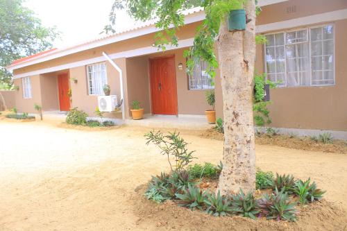 Kasane Cama Y Desayuno | Blue Ridge Escape Guest House