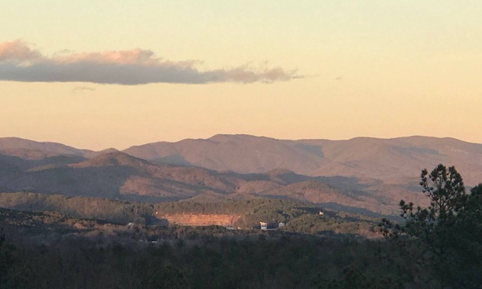 Salem Casa | Vistas de Blue Ridge Mountains y Jocassee Dam (Morning Glory)