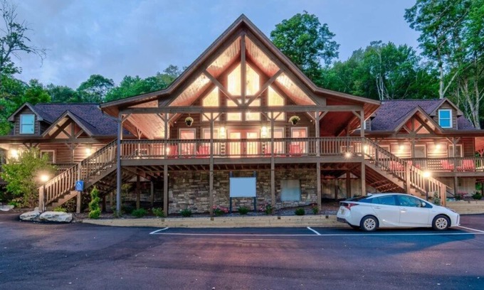 Banner Elk Villa | Blue Ridge Village (Banner Elk) - 2 Bedroom Villa