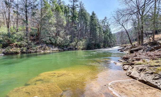 Blue Ridge Cabina | Blue River Charming cabin access to river, Blue Ridge.
