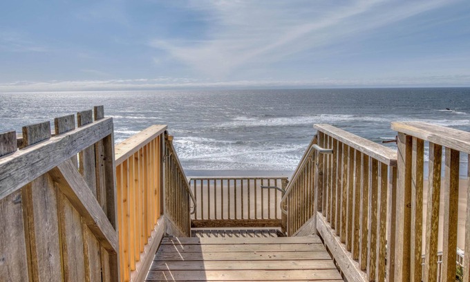 Nelscott Casa | Blue Shutter Olivia Beach