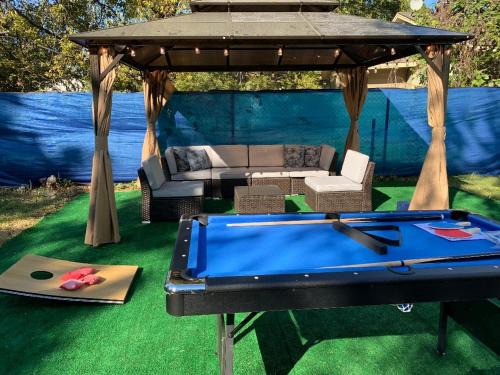 Vollintine-Evergreen Casa | Bluebell Bliss Midtown Retreat - 4mi to Downtown