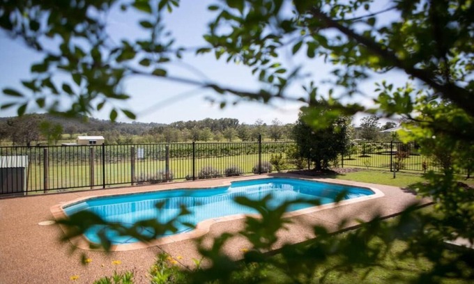 Lovedale Hotel | Bluebush Estate