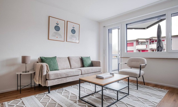 Dietikon District Apartamento | Blueground | Dietikon, balcony, nr Lindenplatz