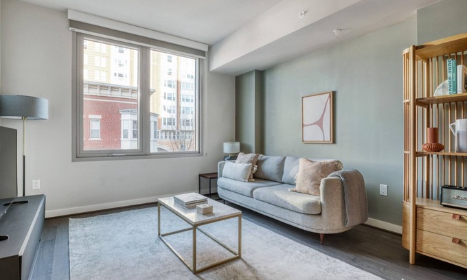 Clarendon Apartamento | Blueground | Lyon Village, rooftop, nr Arlington Cemetery