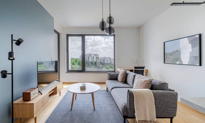 Prague 9 Apartamento | Blueground | Prague 9, balcony, free parking (PRG-46)
