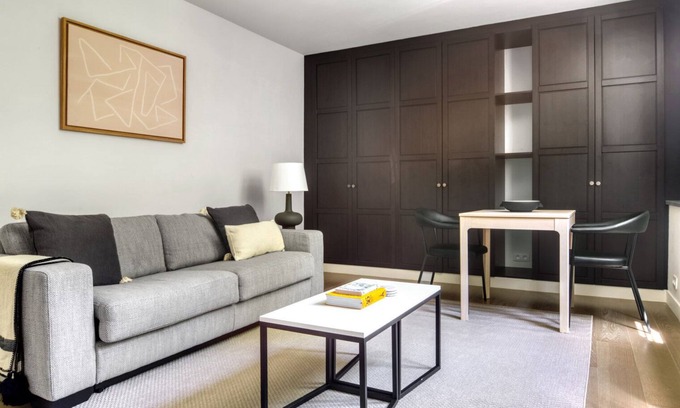 Saint-Thomas-d'Aquin Apartamento | Blueground | Saint germain des prés, near garden