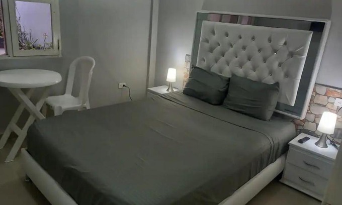 Marbella Cabina | Bm-6 room near the sea with air conditioning and WIFI