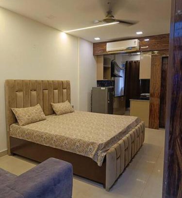 New Delhi Apartamento | BnBBuddy Memorable apartment in West Delhi
