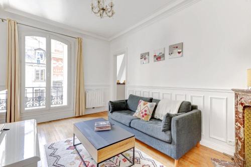 Strasbourg -Saint-Denis Apartamento | BnBNova - Stylish 1BR Steps from Le Marais & Montorgueil