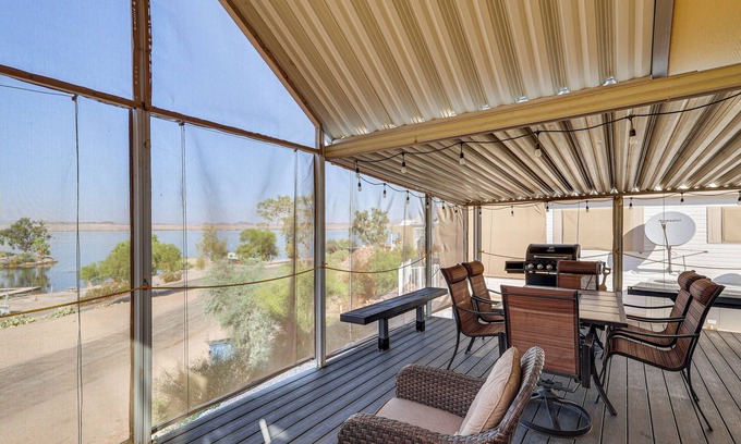 Lake Havasu City Cabina | Lake Havasu Cabin w / Lake & Mtn. Vistas + Loft!