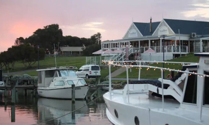 Nangkita Alquiler De Eote | Hindmarsh Island Escape Onboard 'Eliza Jane'