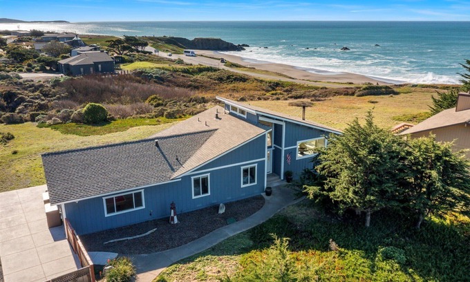 Sereno del Mar Casa | BodegaBayBeachHome~FamilyGetaway by the Coast BeautifulViews!PoolTable&Lounge