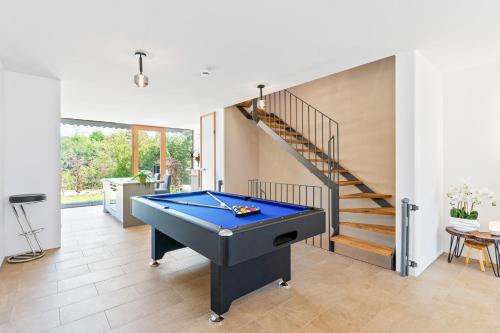 Ohningen Apartamento | Bodensee Penthouse 21D - Seesicht - Billiard - Massage - Trambolin - BBQ - Tischkicker - Parken - Panorama Exklusive