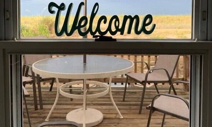 Broadkill Beach Casa | BOHO BEACH COTTAGE. BEAUTIFUL WATER VIEWS!!