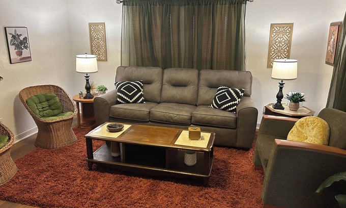 Fort Smith Casa | Boho Bungalow 2-bedroom house Professionally Cleaned in delightful Fort Smith