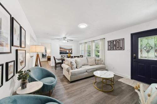 Farmers Branch Casa | Boho Bungalow near DFW Airport