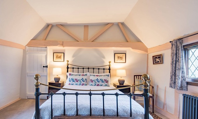 Goodnestone Cabaña | Bonnington Cottage by Bloom Stays - sleeps 4 guests in 2 bedrooms