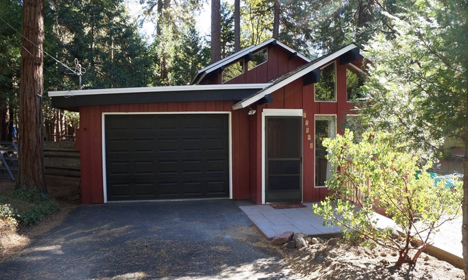 Twain Harte Casa | ¡Buena ubicación! Acceso privado al lago en verano. Septiembre / octubre es un momento hermoso!