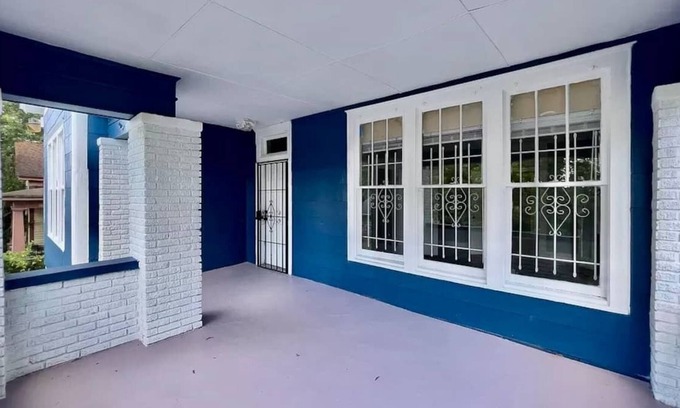 Capital View Apartamento | Booker Blue Complete Unit