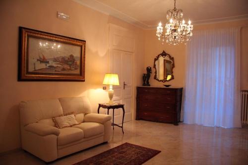 Potenza Cama Y Desayuno | Borgo Antico Santa Lucia