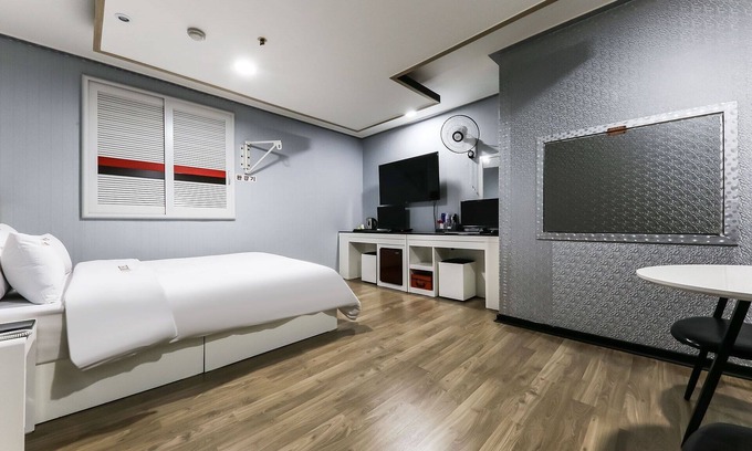 Boryeong Hotel | Boryeong QQ Motel