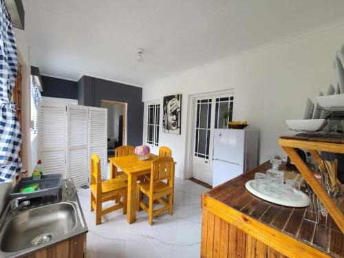 Somerset East Apartamento | Bosberg Selah - Cosy 2-Bedroom Apartment with Mountain View