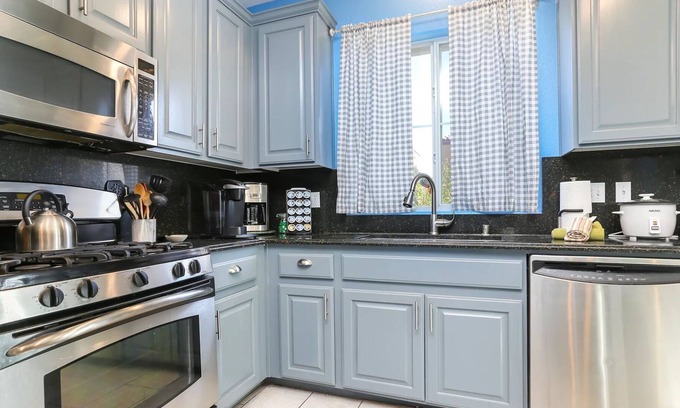 Las Vegas Casa | Bossey Blue Moon