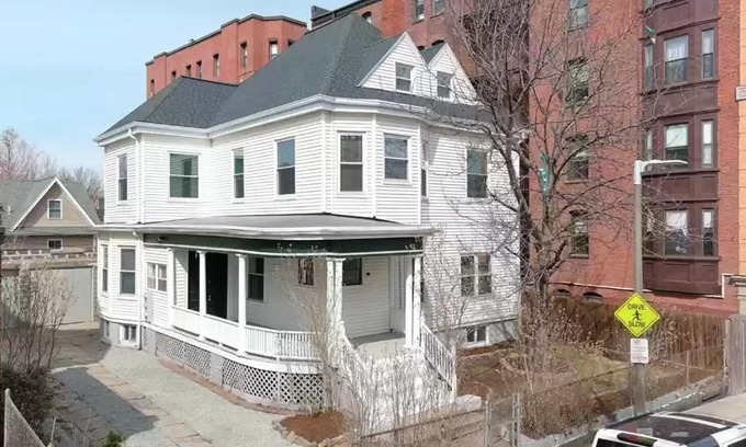Upham's Corner Casa | Boston Monadnock Properties