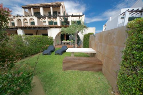 L'Ampolla Casa | Bouganvilla