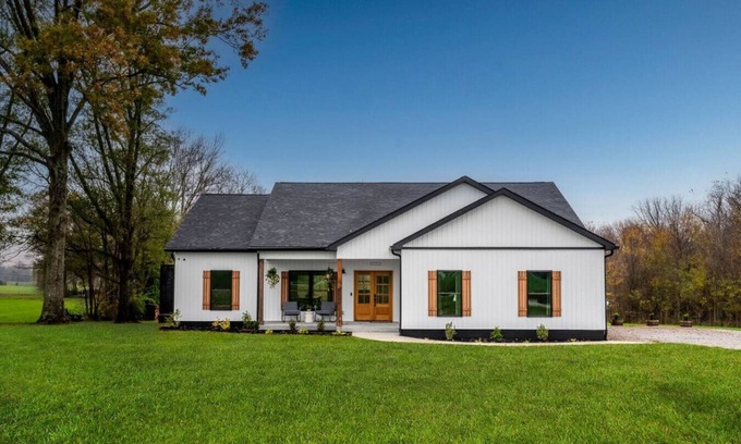 Southville Casa | Bourbon Trail*Hot Tub*Sauna*Mini Golf*WiFi*EVSE