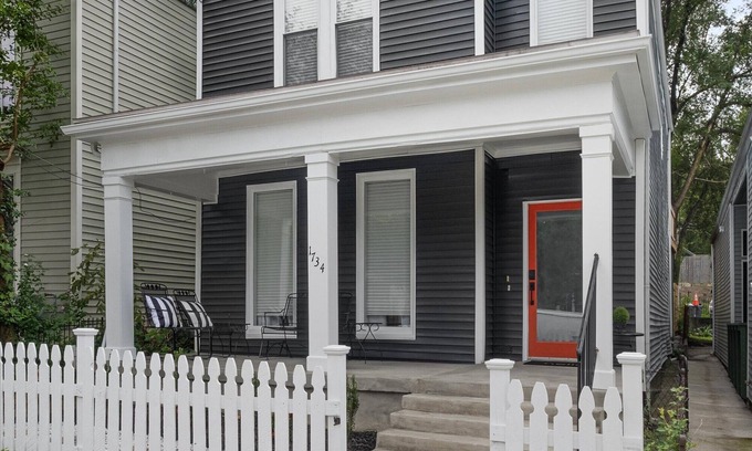 Butchertown Casa | Bourbon trail spacious house that sleeps 8 with a fun yard & is newly renovated!