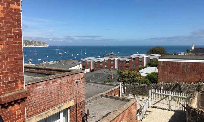 Swanage Apartamento | Boutique 1 Bedroom Apartment with Balcony and Spectacular Sea View