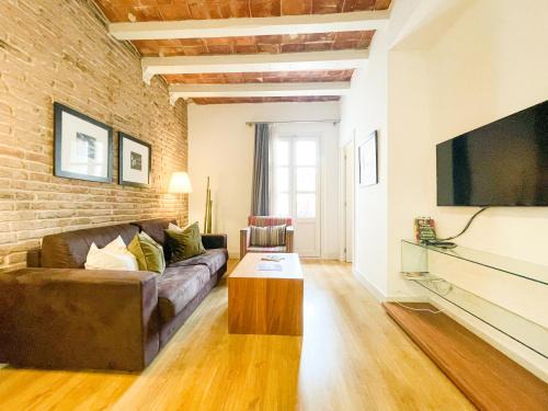 el Camp d'en Grassot i Gracia Nova Apartamento | Boutique Pare Lainez- 2 BR Sagrada Famlia with balcony